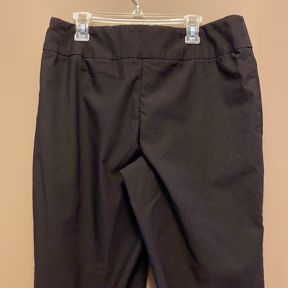 Stretchy pull on dress pants with decorative pocket - Picture 6 of 6